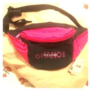 Vintage Gitano fanny pack.